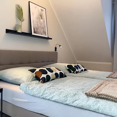 A3 - Haus Deichwind Koenigsberger Allee 36 - Feriendomizil Hollich Apartament *