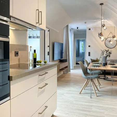 A3 - Haus Deichwind Koenigsberger Allee 36 - Feriendomizil Hollich *