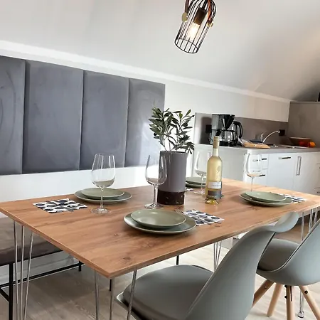 A3 - Haus Deichwind Koenigsberger Allee 36 - Feriendomizil Hollich *